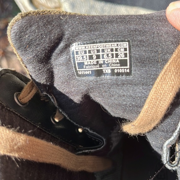 EUC Keen olive suede tie boots EU 39.5 US 9 - Picture 11 of 13